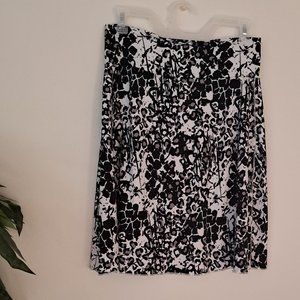 Stretchy Skirt Size Small Colorado Clothing Tranquility Black White Animal Print
